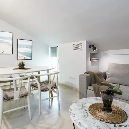 Atico Boutique Romantico En Corazon De Roomattic * Marbella