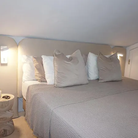Atico Boutique Romantico En Corazon De Roomattic Appartement Marbella