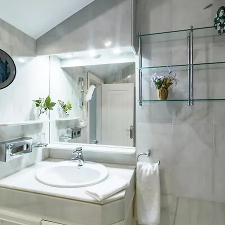 Atico Boutique Romantico En Corazon De Roomattic Appartement Marbella